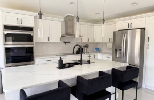 Florida South Atlantic Coast House | Private 2-Acre Luxury Retreat 3BR LEGOLAND 30 Miles