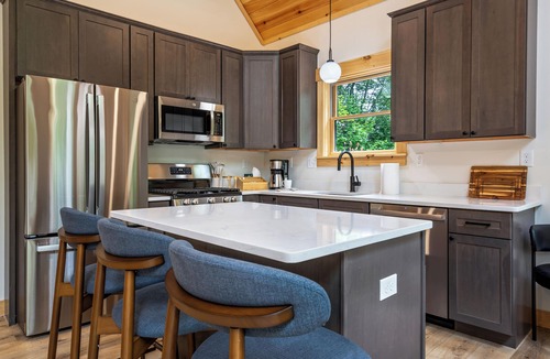 Bethel House | Private-5BR-Hot tub-Game room-15 min to Sunday River