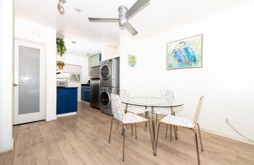 Almont Apartment | Private apartment Michigan avenue