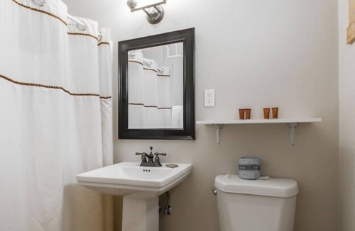 Estes Park Cabin | Private Balcony Double Queen Room With Amazing Views!