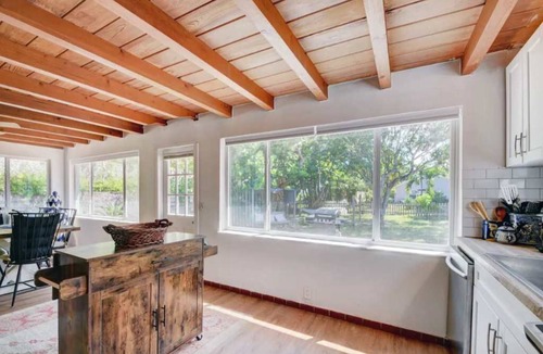 Briny Breezes Cottage | Private Beach Cottage walk steps to the beach, sleeps 6