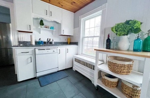 Glen Cove House | Private Beach mins to Camden