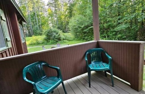 Wolfeboro Cabin | Private Cabin Getaway in the Woods Rockland