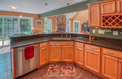 Thornton House | Private hot tub with seasonal pellet smoker