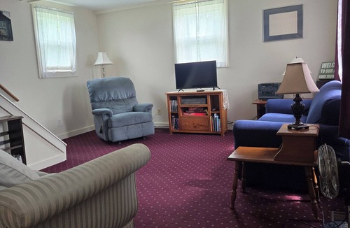 Warren House | Private house all yours! Open year round!