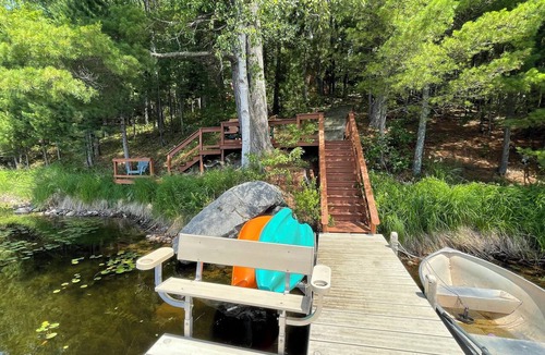 Hazelhurst House | Private lakefront cabin-modern amenities-AC-kayaking, fishing, exploring nature