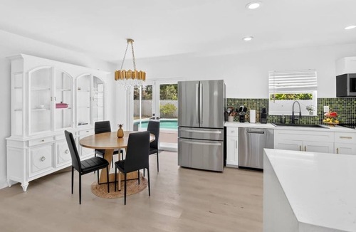 Miami Gardens House | Private Miami Retreat - Pool - BBQ - Sleeps 6