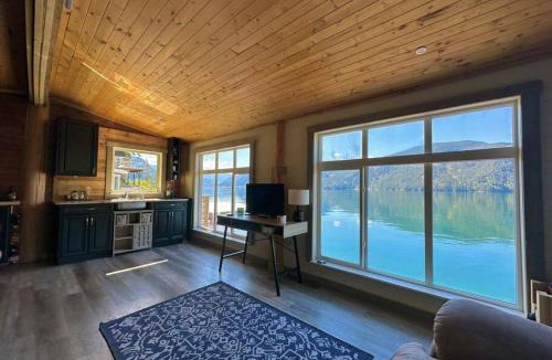 Echo Island Villa | Private Ozarks Island Retreat