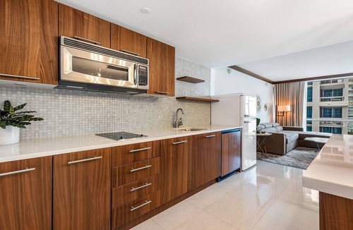 North Beach Condo | Private Residence at Carillon Miami Resort - 911