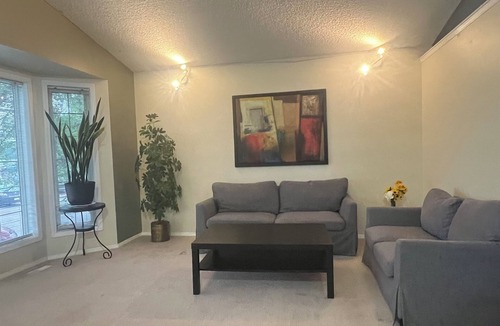 Northeast Edmonton House | Private Rooms Close to Superstore,Walmart Londonderry Mall & Costco