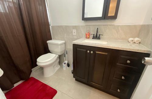 Hillcrest Apartment | Private Studio Near Guitar Casino & Stadium