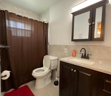 Hillcrest Apartment | Private Studio Near Guitar Casino & Stadium