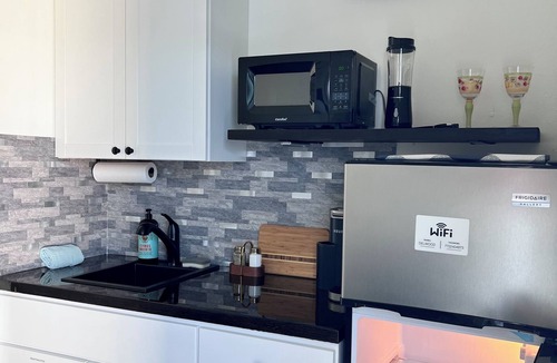 Port Saint Lucie Apartment | Private Studio-Travel Nurse Friendly-Near Hospitals