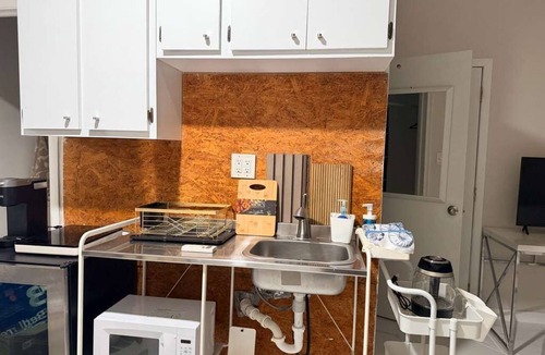 Liberty City House | Private Studio with Side Entrance Near Stadium Health District & Design District