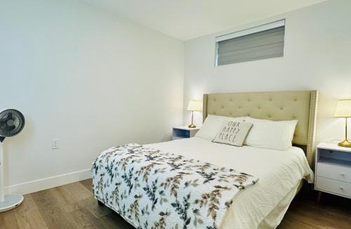 Hastings House | Private Suite - Near SkyTrain to DT - Free Parking