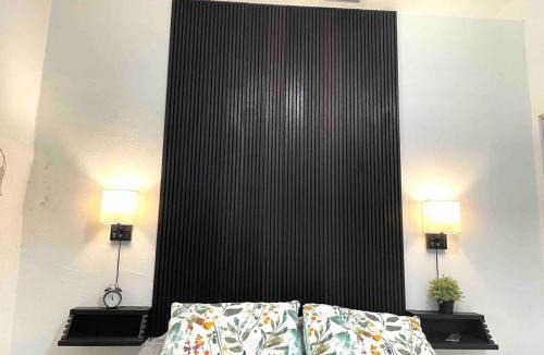 Coral Way House | Private Suite next to Calle Ocho