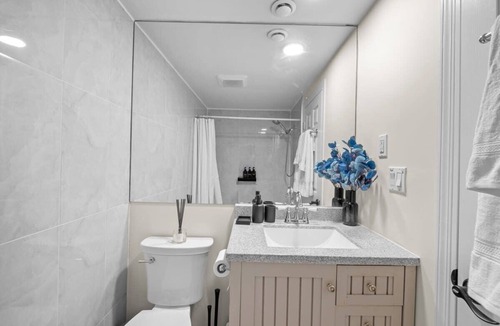 Port Moody Apartment | Private Suite | Rocky Point Park