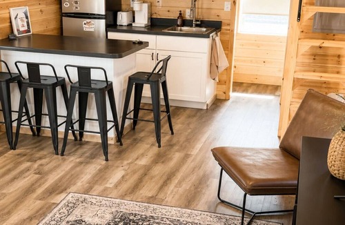 Glendive House | Private Tiny Cabin in Glendive Near Makoshika Park - Free Parking & WiFi