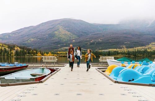 Jasper Resort | Pyramid Lake Lodge