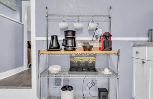 Little Italy Apartment | Quaint 2BR in Historical Little Italy