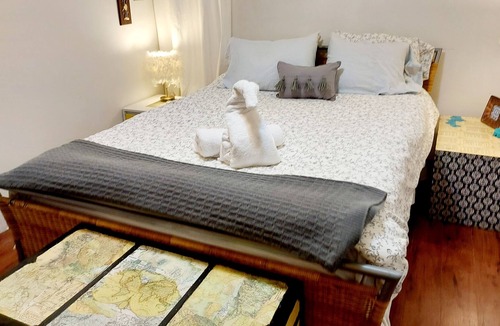 Sappertown House | Quaint and Cozy Suite - Near Skytrain in Historic Neighborhood, Perfect for 2!