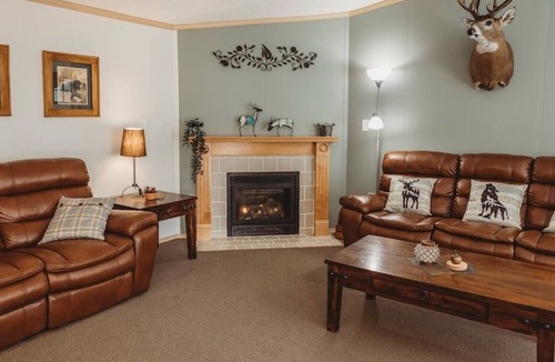Fort Assiniboine House | Quaint country cottage.