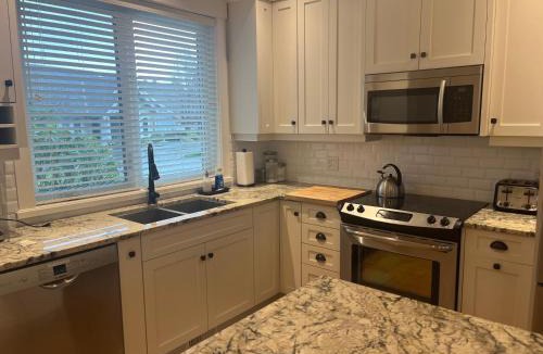 Regional District of Nanaimo Villa | Qualicum Landing Family Home