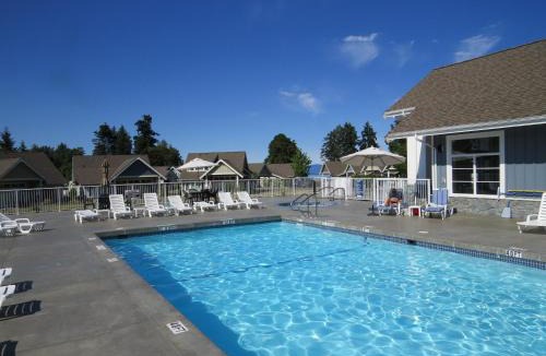 Regional District of Nanaimo Villa | Qualicum Landing Siesta by the Sea