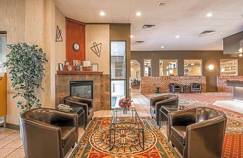 Red Deer Hotel | Quality Inn & Conference Centre