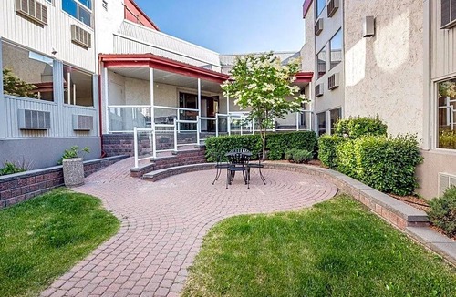 Red Deer Hotel | Quality Inn & Conference Centre