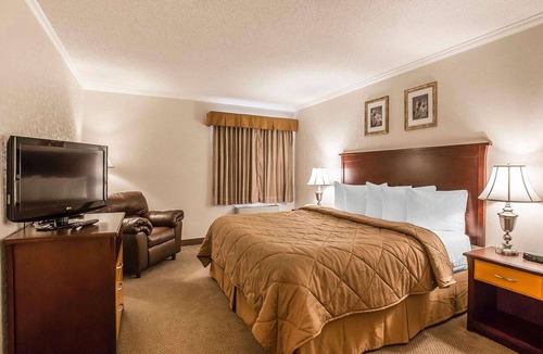 Red Deer Hotel | Quality Inn & Conference Centre