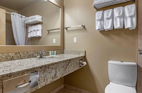 Rimbey Hotel | Quality Inn & Suites