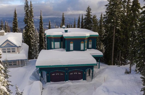 Silver Star Mountain House | Queenski