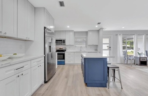 Lighthouse Point House | Quiet 3/3 Located Close to Beaches Downtown Boca Raton