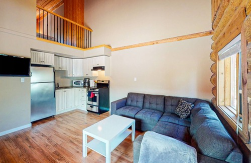 Lac Le Jeune Cabin | Quiet cabin getaway with private deck, full kitchen, & complimentary internet