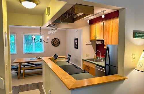 Carroll House | R3 Renovated Bretton Woods Slopeside townhome in the heart of the White Mountains