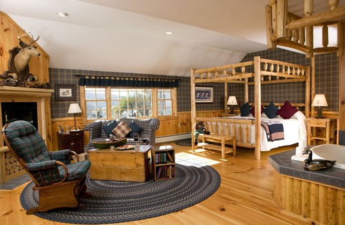 Lower Waterford Hotel | Rabbit Hill Inn