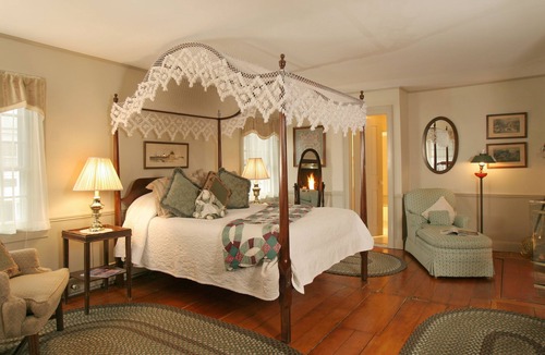 Lower Waterford Hotel | Rabbit Hill Inn