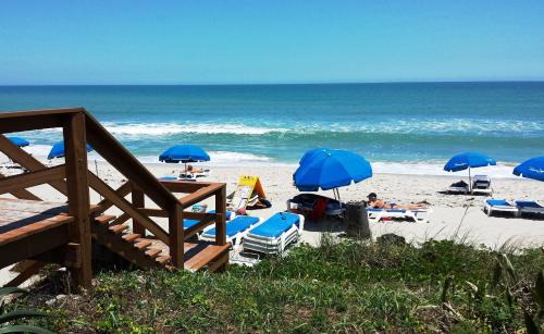 Canova Beach Hotel | Radisson Suite Hotel Oceanfront