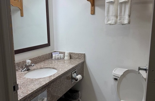 Independence Hotel | Ramada by Wyndham Cleveland Independence