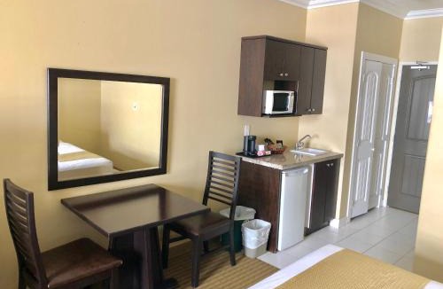 Cold Lake Hotel | Ramada by Wyndham Cold Lake