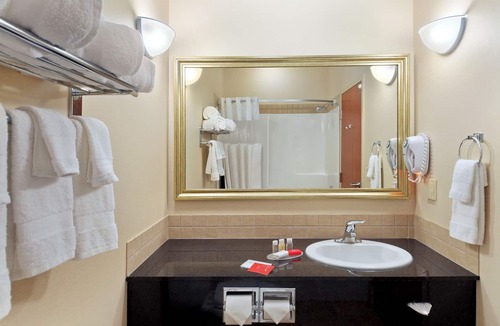 Lac La Biche Hotel | Ramada by Wyndham Lac La Biche