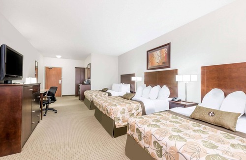 Olds Hotel | Ramada by Wyndham Olds