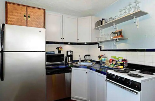 Flamingo Parks Apartment | RATED #1 In W. Palm Beach! Heated Pool! II