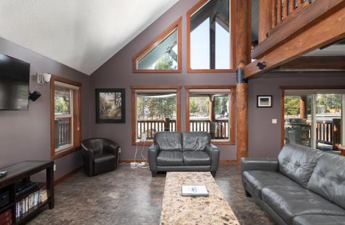 Valemount House | Raven Cabin