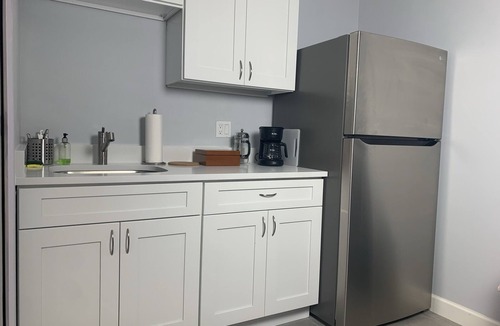 Southside Cottage | Red Door Cottage in West Palm Beach is a Hidden Gem