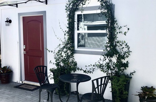 Southside Cottage | Red Door Cottage in West Palm Beach is a Hidden Gem