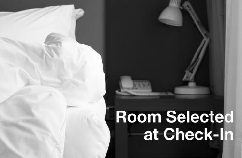 Saanich Hotel | Red Lion Inn and Suites Victoria