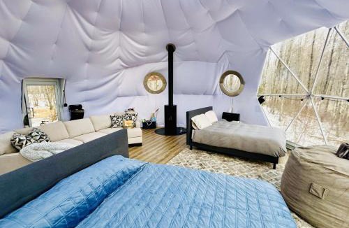 Central Alberta House | Refuge Bay's Aer XL Dome Luxury Off Grid Escape