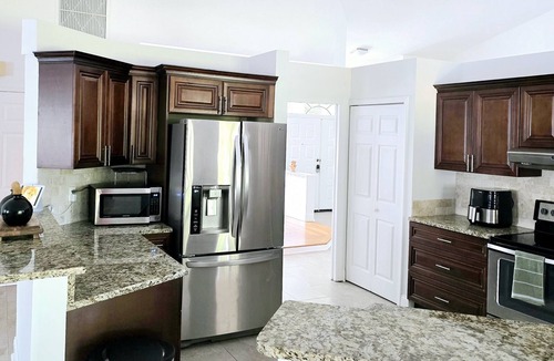 Equestrian Walk House | Relax with the whole family at this peaceful place to stay!